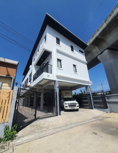 ให้เช่าอาคาร3 ชั้น พระราม9 ซอย60 สวนหลวง  ใกล้ห้างเดอะไนน์พระราม9 เหมาะทำสำนักงาน พื้นที่ 647 ตรม