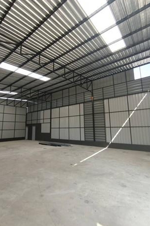 ให้เช่าโกดัง ลาดพร้าว71  ซอยสังคมสงเคราะห์  เนื้อที่ 120 ตรว ใกล้เซ็นทรัลอีสวิลล์