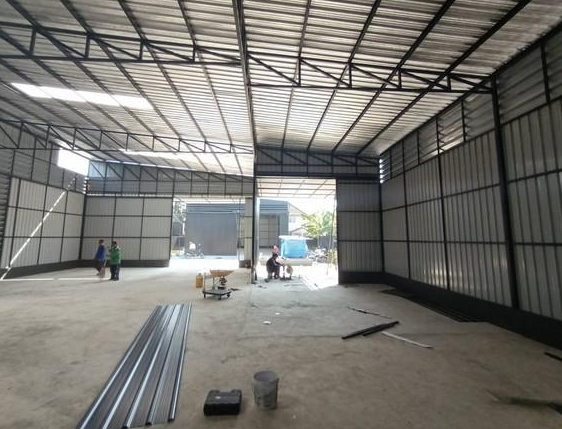 ให้เช่าโกดัง ลาดพร้าว71  ซอยสังคมสงเคราะห์  เนื้อที่ 120 ตรว ใกล้เซ็นทรัลอีสวิลล์