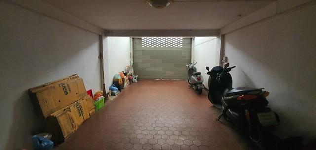 ขายพร้อมผู้เช่า อาคารพาณิชย์ 4 ชั้น ซ.จรัญสนิทวงศ์ 28/7  : 14 ตร.ว. 181 ตร.ม., ใกล้ MRT ไฟฉาย 350 ม.