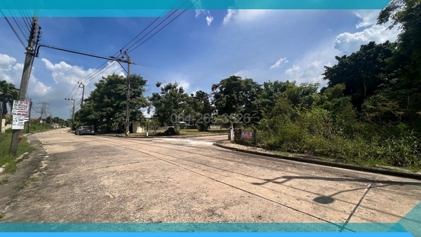 ขายที่ดิน แปลงมุม ม.ศุภาลัย เลค 2 ราคาต่ำกว่าตลาด ขนาด 227 ตร.วา ติดถนน 2 ด้าน ใกล้สนามบินสุวรรณภูมิ 