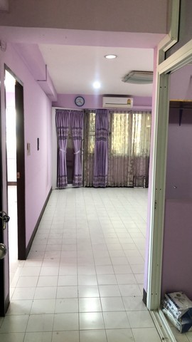 ขายห้องชุด ริเวอร์ปาร์คคอนโด  พร้อมเฟอร์นิเจอร์ ชั้น 7 อาคารซี ตำบล คูคต  อำเภอ ลำลูกกา  จังหวัดปทุมธานี