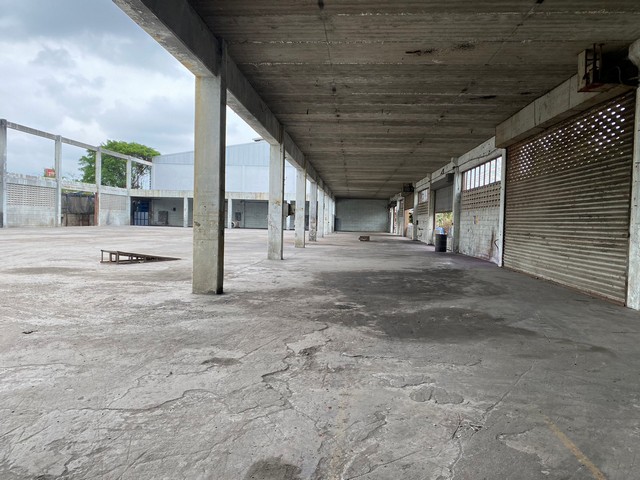 ขายโรงงานพร้อมอาคารสำนักงาน 6 ชั้น เนื้อที่ 2 ไร่ 3 งาน มีใบอนุญาติ รง.4 ซอยกิ่งแก้ว ถนนบางพลี-กิ่งแก้ว