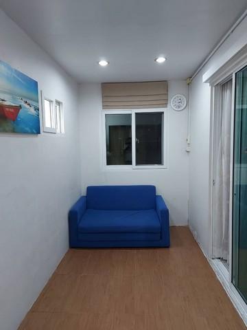 C3972 ขายทาวน์โฮม 3 ชั้น โครงการบ้านกลางเมือง โชคชัย 4 ซอย 50 ย่านโชคชัย 4