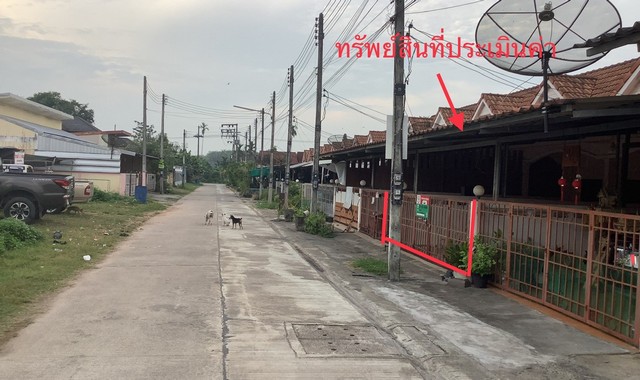 ขายทาวน์เฮ้าส์ใกล้ โลตัลเวียงสระ อำเภอเวียงสระ จังหวัดสุราษฎร์ธานี PKK03-04964