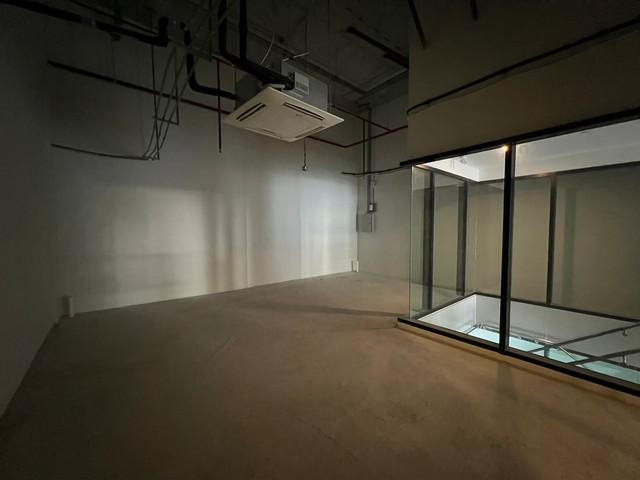 C3962 ให้เช่าพื้นที่สำหรับร้านค้า ชั้นลอย 50 ตรม. อาคารเมเจอร์ ทาวเวอร์ พระราม 9 รามคำแหง ใกล้MRT รามคำแหง 12