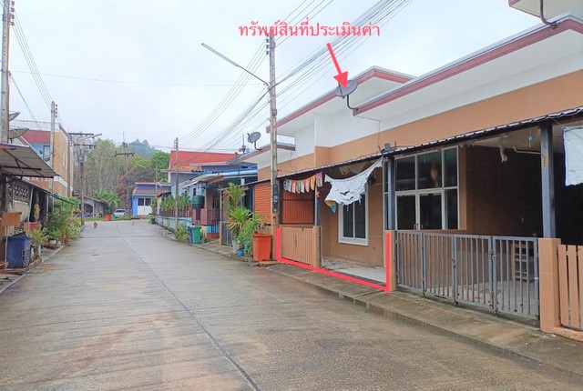 ขายทาวน์เฮ้าส์ ใกล้ตลาดนัดเขานิพันธ์ อำเภอเวียงสระ จังหวัดสุราษฎร์ธานี PKK03-05162