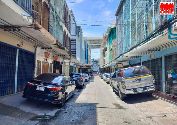 ขาย อาคารพานิชย์ 2 คูหา 4 ชั้น ซอย กรุงเทพ-นนทบุรี2 บางซื่อ