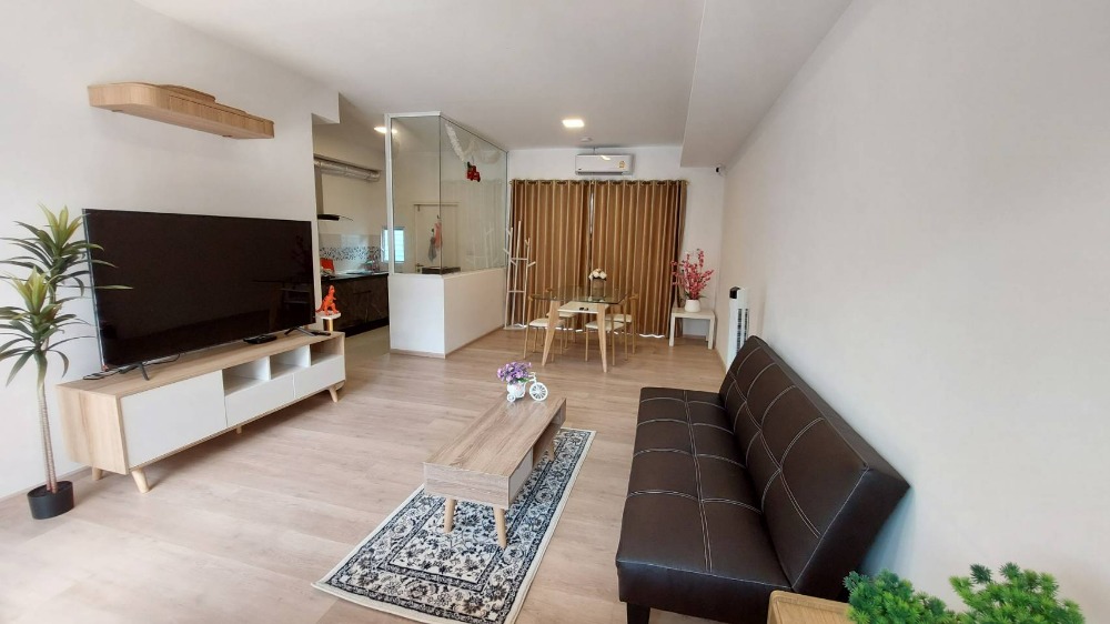 ให้เช่าบ้านทาวน์โฮม เนื้อที่ 22 ตร.ว โครงการหมู่บ้าน Villagio 2 ศรีนครินทร์บางนา ใกล้เมกาบางนา  (อนุญาตให้เลี้ยงสัตว์ได้)