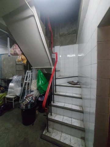 ให้เช่า อาคารพาณิชย์ 3ชั้น ติดถนนสุขุมวิท63 ซอยเอกมัย19 ต่อเติมหลังคาดาดฟ้า 3 ห้องนอน 3ห้องน้ำ