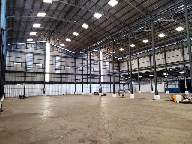 EPL-WH0561 ให้เช่าโกดังมีออฟฟิศ ถ.เศรษฐกิจ1 กระทุ่มแบน สมุทรสาคร พื้นที่ใช้สอย 1,900 ตรม.  ไฟฟ้า 3 เฟส ติดถนนใหญ่ 6 เลน อยู่ใกล้แยกสาย 5 