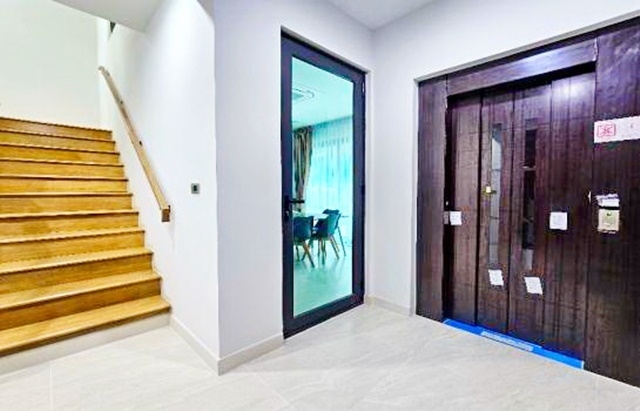 สุขุมวิท 50 BTS อ่อนนุช  ทาว์นโฮม 3.5ชั้น 32ตรว. 280ตรม. 2-4นอน 4น้ำ 3จอดรถ 6แอร์