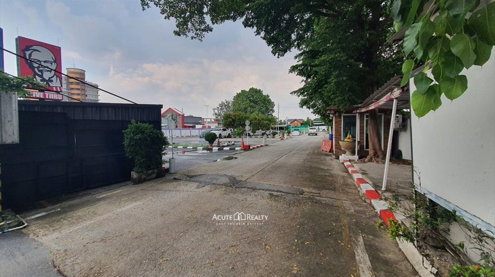 ขายที่ดินติดถนนเทพารักษ์ ใกล้สถานีรถไฟฟ้าทิพวัล เนื้อที่ 5 ไร่