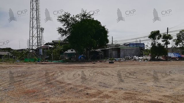ขาย ที่ดินเปล่าพร้อมบ้านเล็ก 1 หลัง ทำเลดี ใกล้ถนนใหญ่หลายเส้น ใกล้หน่วยงานราชการ ใกล้ห้างสรรพสินค้า ต.ลำโพ อ.บางบัวทอง นนทบุรี