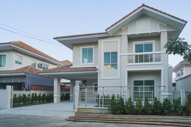 ขายบ้านเดี่ยว 2 ชั้น 56 ตรว. แลนซีโอ วัชรพล-ทางด่วน รีโนเวทใหม่ทั้งหลัง ตกแต่สไตล์มินิมอล ใกล้ทางด่วน 