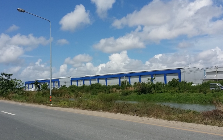 ให้เช่าโกดัง คลังสินค้า  ถนนบางนาตราด กม 19 พื้นที่ 2,880 ตรม. 