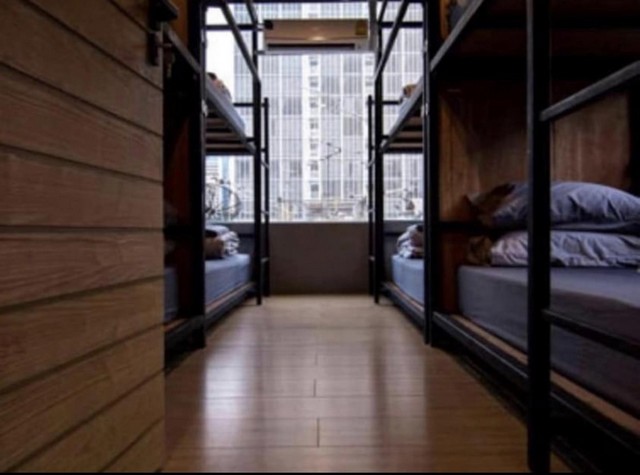 ด่วน กิจการที่เคยทำเป็นตึกแถวหนึ่งห้อง  อาคารพาณิชย์ 5 ชั้นมีดาดฟ้า สีลม บางรัก กรุงเทพ