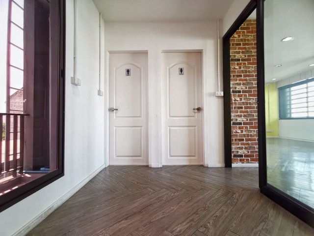 ประกาศขาย Townhome ดิสทริค ลาดพร้าว 16500000 บาท 3BEDROOM พท. 0 RAI 0 งาน 44 ตร.ว. ใกล้กับ - ราคาคุ้มสุดเวอร์
