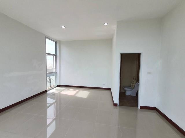 รหัสทรัพย์ R2889 ให้เช่า โกดังพร้อมสำนักงาน ถนนพระราม2 บางขุนเทียน เทียนทะเล