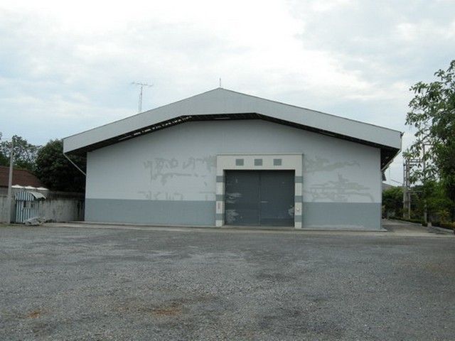 โกดังให้เช่า 1,300 ตารางเมตร  จังหวัด นครปฐม ใกล้ถนนเพชรเกษม ใกล้โตโยต้านครปฐม