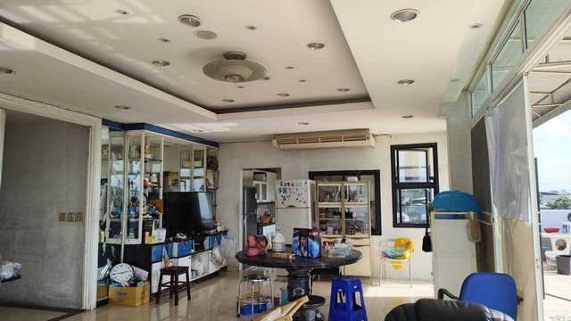 ขาย/เช่า อาคารสำนักงาน+โกดัง 5 ชั้น ซอย รามคำแหง 118 แยก 42-2 ถนน รามคำเเหง แขวงสะพานสูง เขตสะพานสูง,กรุงเทพมหานคร 