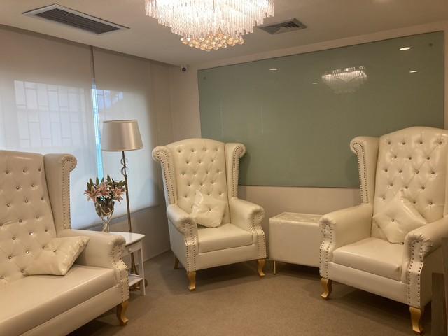 ขายโฮมออฟฟิศ 5 ชั้น มีลิฟท์ มีโกดังเก็บสินค้า ย่านเลียบด่วน เอกมัยรามอินทรา ถ.นวลจันทร์  พื้นที่ใช้สอย 790 ตรางเมตร 5ห้องเอนกประสงค์ 