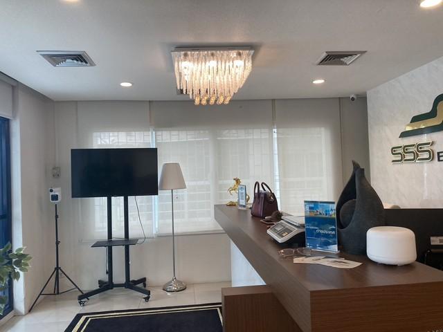 ขายโฮมออฟฟิศ 5 ชั้น มีลิฟท์ มีโกดังเก็บสินค้า ย่านเลียบด่วน เอกมัยรามอินทรา ถ.นวลจันทร์  พื้นที่ใช้สอย 790 ตรางเมตร 5ห้องเอนกประสงค์ 