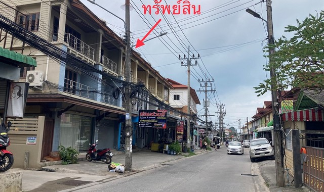 ขายอาคารพาณิชย์ใกล้ โลตัสเอ็กซ์เพรสตลาดดาว อ.เกาะสมุย จ.สุราษฎร์ธานี PKK04-06082