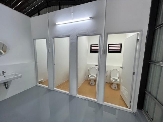 ให้เช่าโกดัง  ย่านโชคชัย4 ลาดพร้าววังหิน  พื้นที่ใช้สอยรวม 380 ตารางเมตร ใกล้MRTโชคชัย4 ภายในเคลือบผิวพื้นอย่างดีด้วย epoxy แบบเงา 