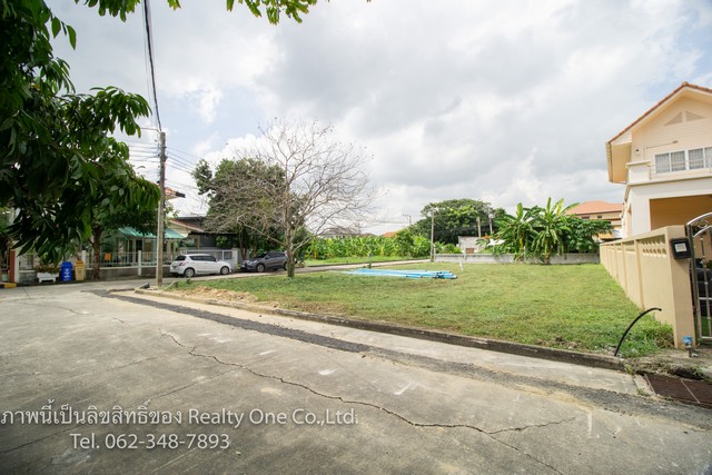 ขายที่ดิน ม.มณีรินทร์ รัตนาธิเบศร์ นนทบุรี แปลงมุม ติดถนนซอย ถมแล้ว