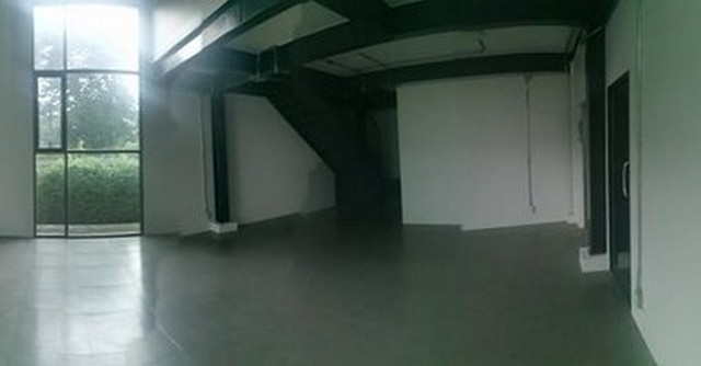 ให้เช่าโกดัง พื้นที่ 300 ตรม.  ออฟฟิศ 3 ชั้น 289 ตรม. มีลิฟท์ ที่จอดรถ 6 คัน ทาวน์ อิน ทาวน์ 