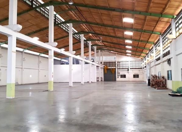 ให้เช่าโกดัง750 ตร.ม.ย่านลาดกระบัง มีออฟฟิศ ใกล้สนามบินสุวรรณภูมิ