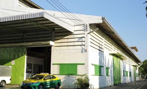 ให้เช่าโกดัง750 ตร.ม.ย่านลาดกระบัง มีออฟฟิศ ใกล้สนามบินสุวรรณภูมิ