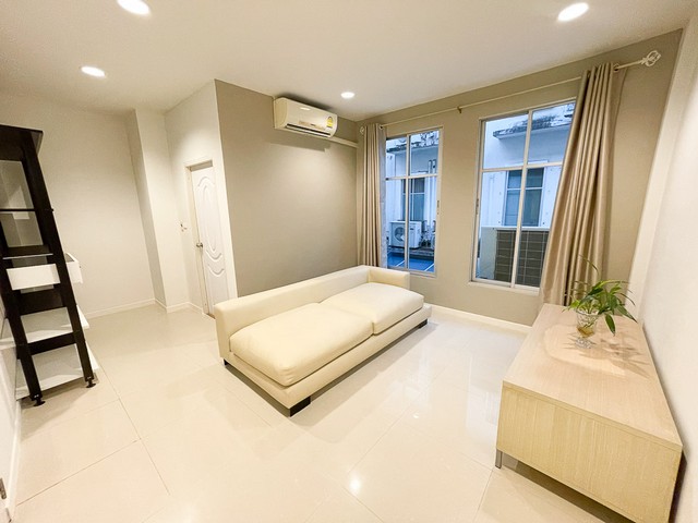 ให้เช่าโฮมออฟฟิศ 3.5 ชั้น 2 คูหาตีทะลุ 425 ตรม. 5 นอน บ้านกลางกรุงแกรนด์เวียนนา พระราม3 ตกแต่งใหม่ทั้งหลัง ใกล้สาทร,สีลม, Central rama3  
