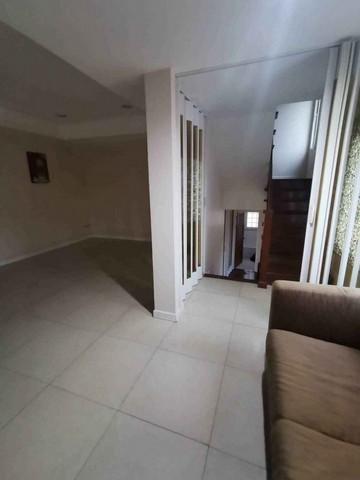 ให้เช่าทาวน์โฮม 4 ชั้น 5 ห้องนอน หมู่บ้านบุษราคัมเพลส  วิภาวดี 20 ลาดพร้าว 18 จดทะเบียนบริษัทได้