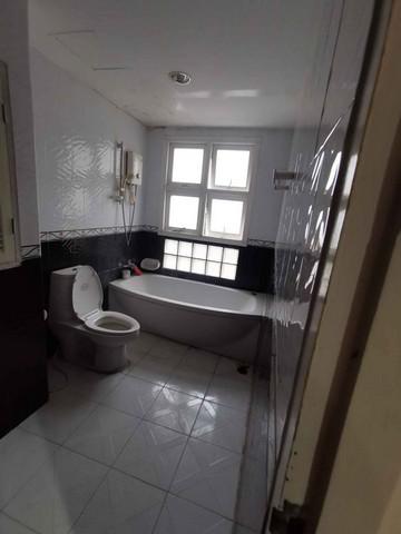 ให้เช่าทาวน์โฮม 4 ชั้น 5 ห้องนอน หมู่บ้านบุษราคัมเพลส  วิภาวดี 20 ลาดพร้าว 18 จดทะเบียนบริษัทได้