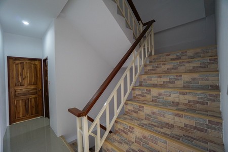 3-story commercial building for sale on Koh Samui. Great opportunity for investors in a 3-story building with rooms.