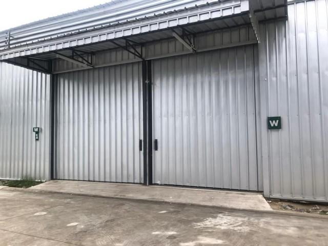 ให้เช่าโกดังพร้อมใช้ พื้นที่ใช้สอย 150 -900 ตรม. ย่านเพิ่มสิน-วัชรพล ติดถนนใหญ่ทำเลดี ใกล้แหล่งชุมชน ไม่ไกลจากทางด่วน