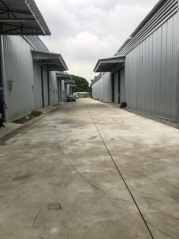 ให้เช่าโกดังพร้อมใช้ 150 -900 ตรม. ย่านเพิ่มสิน-วัชรพล ติดถนนใหญ่ทำเลดี ใกล้แหล่งชุมชน ไม่ไกลจากทางด่วน