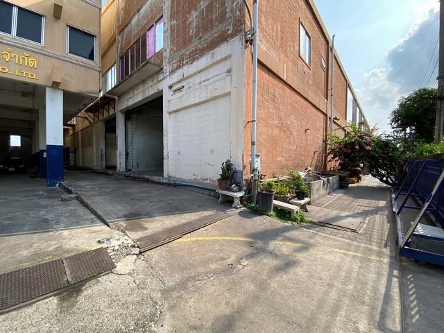 PB3504 ขายโรงงาน เนื้อที่ 2 ไร่ 3 งาน มีใบอนุญาติ รง.4 ซอยกิ่งแก้ว ใกล้ สนามบิน