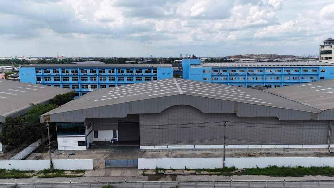 ให้เช่าคลังสินค้า-โกดัง แพรกษา สมุทรปราการ มีออฟฟิศ 2 ชั้น เนื้อที่ 3 ไร่ พื้นที่ใช้สอยโกดัง 2530 ตารางเมตร. มีพื้นที่ด้านข้างเหลืออีก 1ไร่