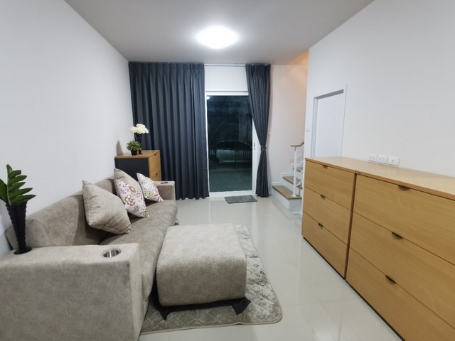ให้เช่าทาวน์โฮม 2 ชั้น ม.พรี วิลเลจ ธรรมศาสตร์-รังสิต พร้อมเฟอร์นิเจอร์