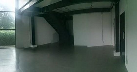 ให้เช่าโกดัง ย่านทาวน์ อิน ทาวน์ พื้นที่ 300 ตรม. พร้อมออฟฟิศ 3.5 ชั้น 289 ตรม. มีลิฟท์