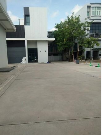 ให้เช่าโกดัง ย่านทาวน์ อิน ทาวน์ พื้นที่ 300 ตรม. พร้อมออฟฟิศ 3.5 ชั้น 289 ตรม. มีลิฟท์