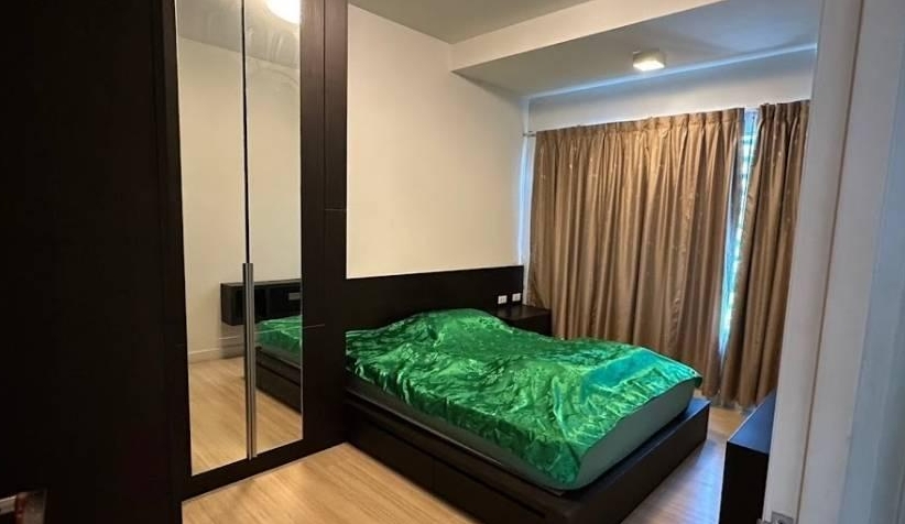 ให้เช่า ทาวน์โฮม 3 ชั้น บ้านใหม่ พระราม9-ศรีนครินทร์ เฟอร์นิเจอร์ครบพร้อมอยู่