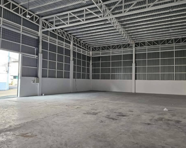 ให้เช่าโกดัง 400-2000 ตรม  ใกล้ทางด่วน ท่าเรือคลองเตย พระราม 4