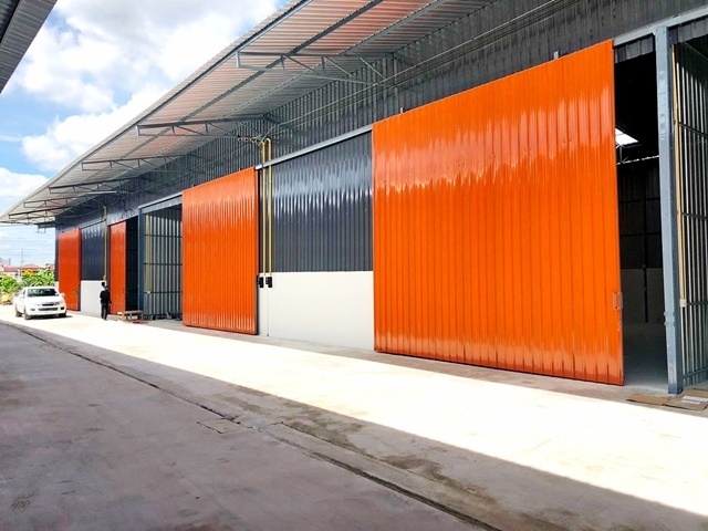 ตลาดนกฮูก MRTพระนั่งเกล้า 1.5 กม. เซ็นทรัล รัตนาธิเบศร์ โกดังสร้างใหม่ให้เช่า 130-1,600 ตรม.  พื้นที่ 1 ไร่ หรือ 400 ตรว. 1น้ำ จอดรถหลายคัน