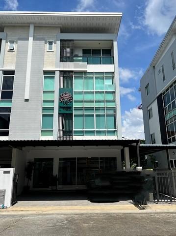 ให้เช่าโฮมออฟฟิศ 4 ชั้น ใกล้เลียบด่วนเอกมัย-รามอินทรา โครงการบิซ เเกลเลอเรีย นวลจันทร์-เกษตรนวมินทร์  พื้นที่ใช้สอย 475 ตารางเมตร 