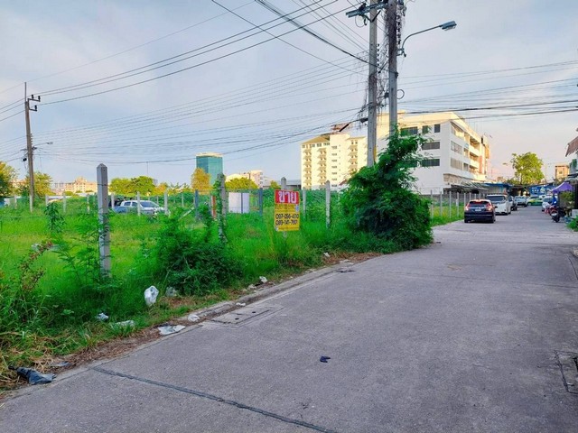 ขาย/เช่า ที่ดินสวยถมแล้ว  202   ตร.วา แปลงมุม  ซ.แบริ่ง 39 ถ. สุขุมวิท107   เข้าซอยเพียง 50 เมตร   ZT275 