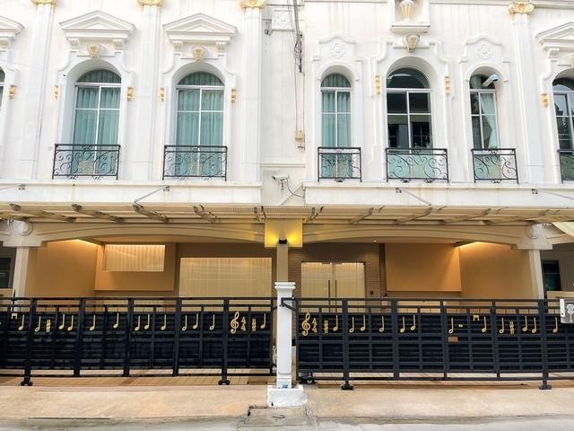 PO33 ให้เช่า  บ้านกลางกรุง แกรนด์เวียนนา พระราม 3 Baan Klangkrung Grande Vienna Rama 3